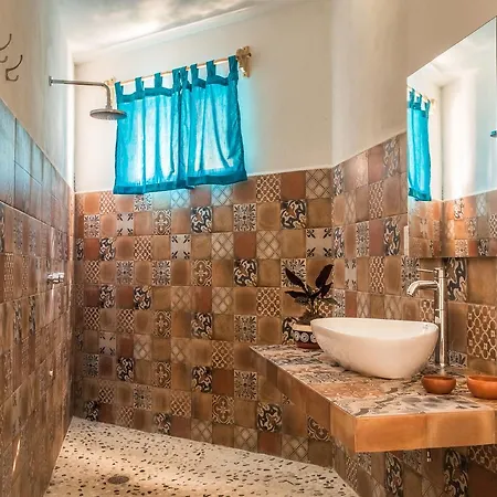 Hotel Maya Pax