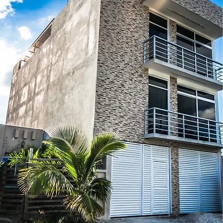 Casa Paraiso Inn