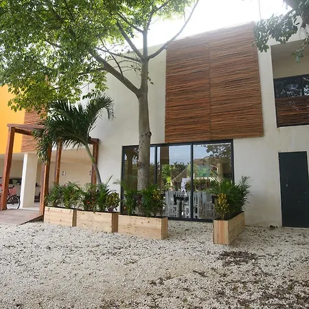 Uolis Nah 3* Tulum