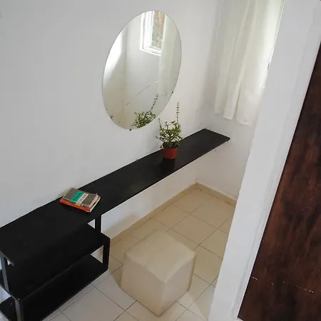 Hostal Lobo Inn Tulum *