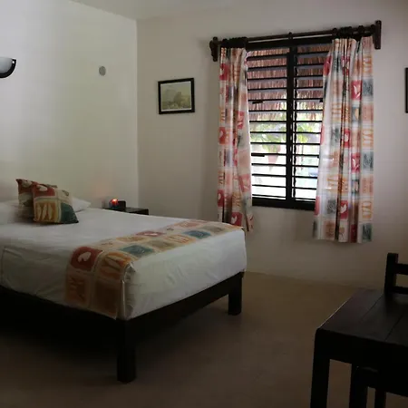 Hotel & Cabanas Zazil Kin Tulum