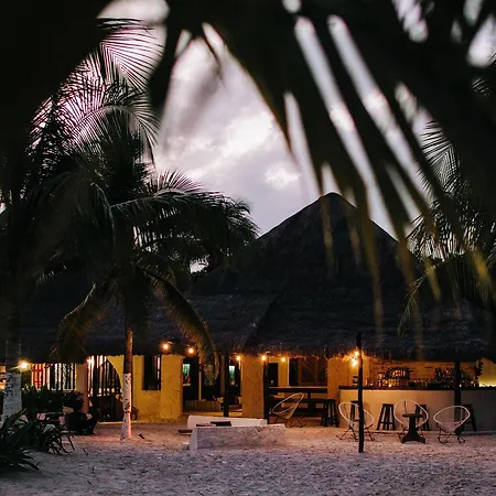 Hotel & Cabanas Zazil Kin