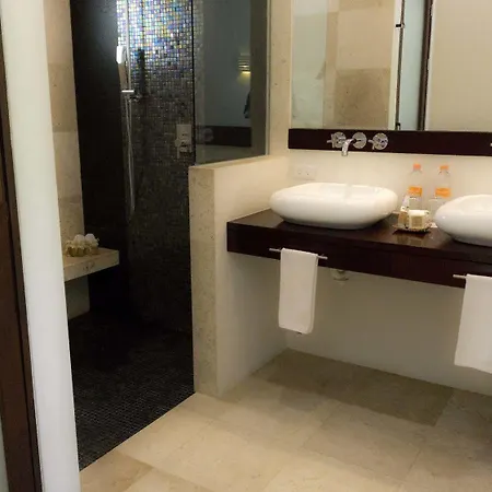 Hotel Intima Adults Only 3*