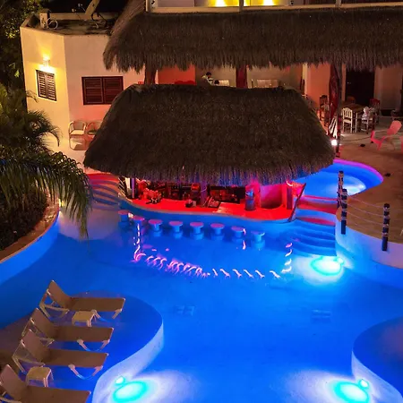 Intima Adults Only Hotel 3*