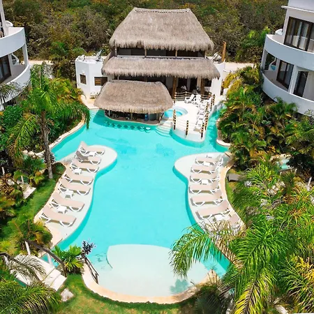 Intima Adults Only 3*