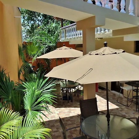 Hotel Malix Pek 2*