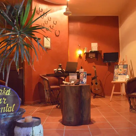 Lo Nuestro Petit Hotel