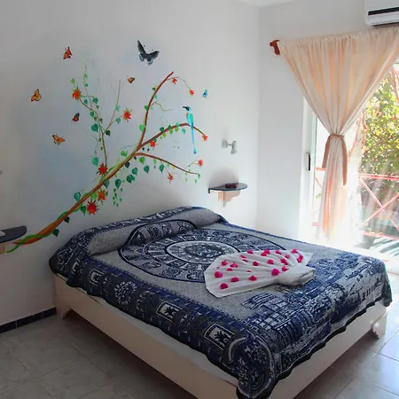 Residencia La Mariposa 3*