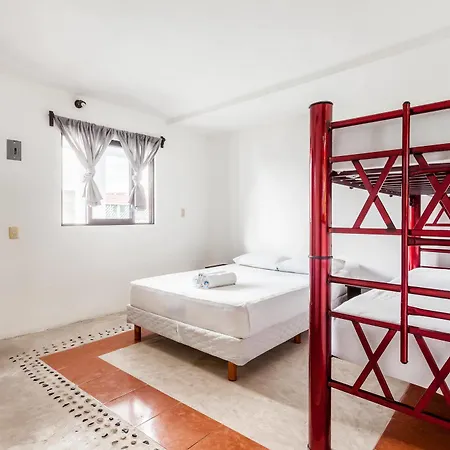 Hostel Babel