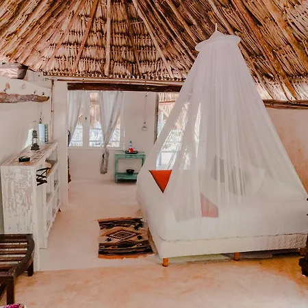 Lamar Front And Pool Tulum
