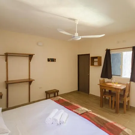 Hotel Casa Almendro 2*