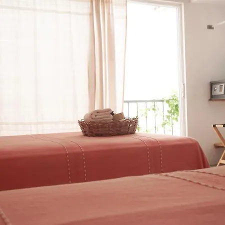 Hotel Amorcito Corazon & *