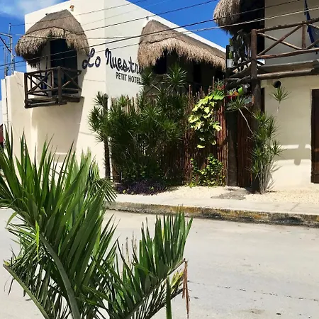 Hotel Lo Nuestro Petit
