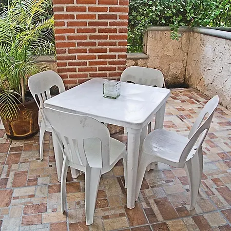 Giana Hotel 3*