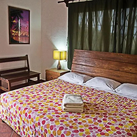 Giana Hotel 3*