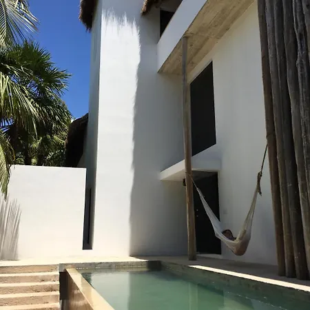 Hotel Casa-laha *