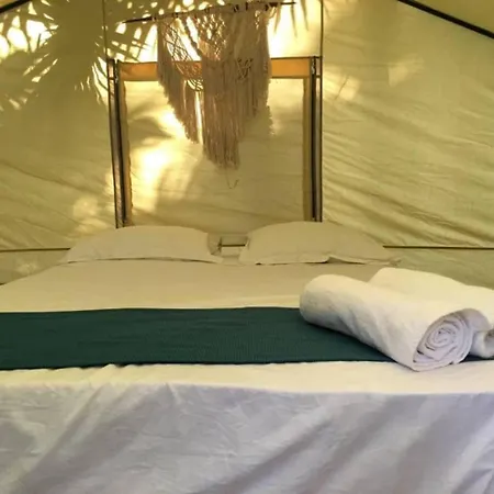 Hotel Uma Oceanfront 5*