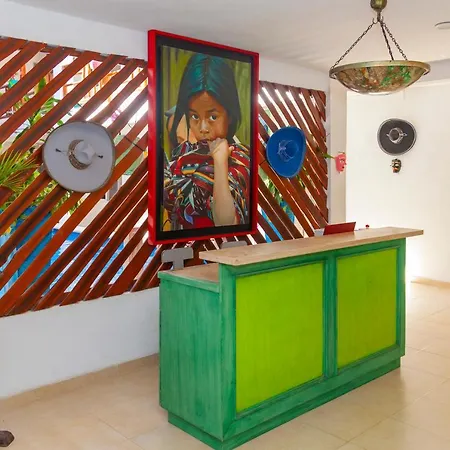 Mestizo Gallery Hotel 4*