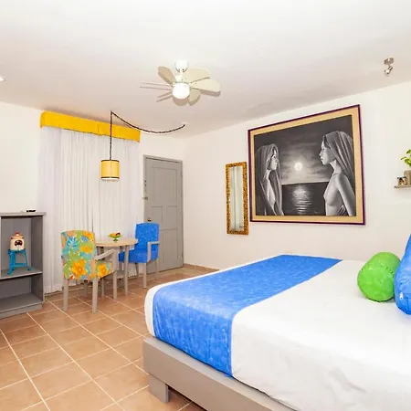 Mestizo Gallery Hotel 4*
