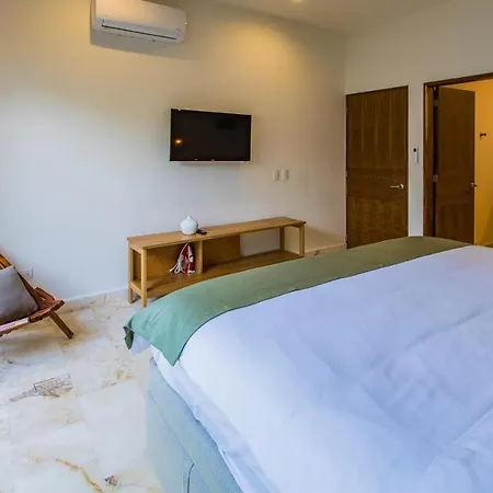 Villa Stunning 4br With Private Pool La Veleta Retreat