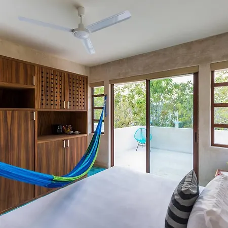 Tiki Tiki Hotel