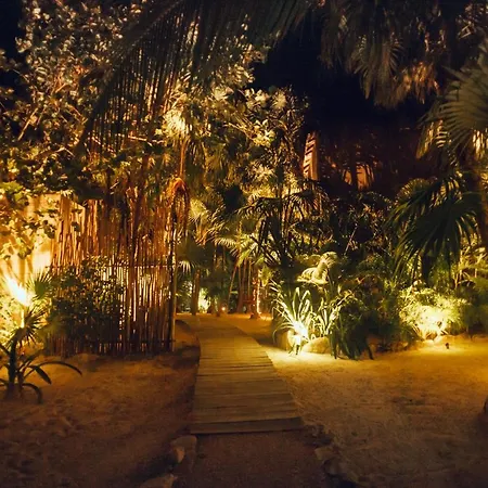 Hotel Tribal