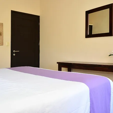 Geminis Boutique Condohotel Hotel 4*