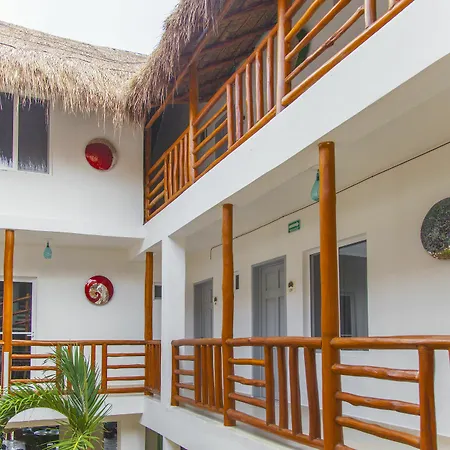 Mestizo Boutique 4*