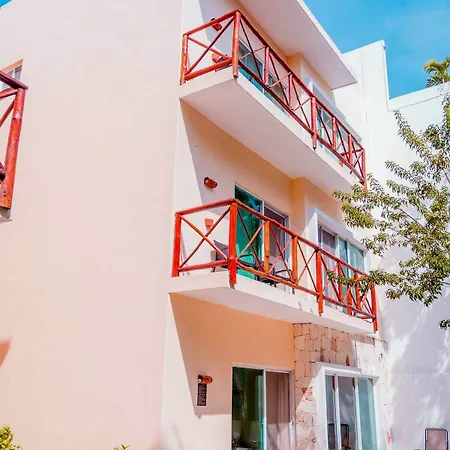 Apartahotel Nah 4*