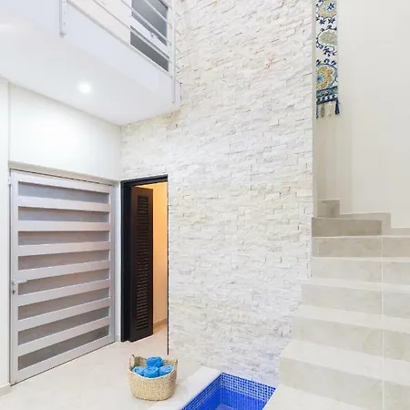Private Modern Villa-pool Beds-ac-internet-parking-grill Holiday home Tulum