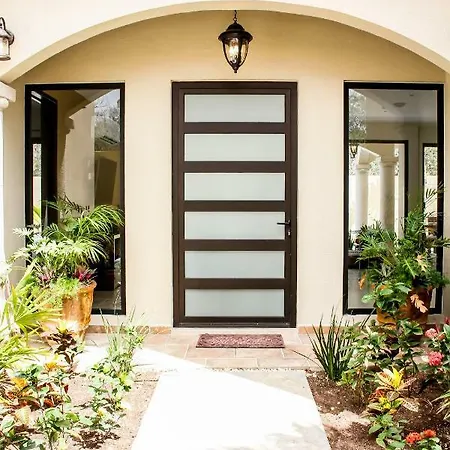 Stunning For 10-cabana-private Pool-parking