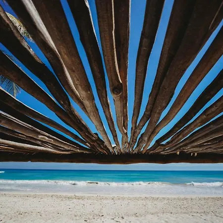 Beachfront Casa 8 * Tulum