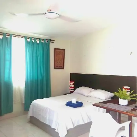 Chichi House