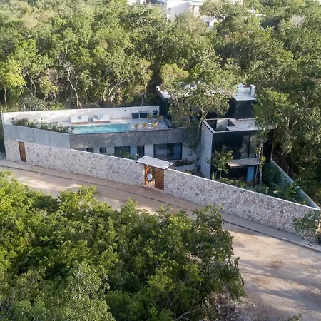 Lagu Masterpiece Jungle 5br Pool & Villa