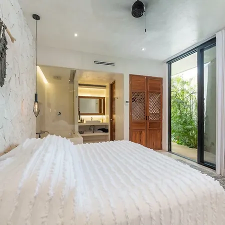 Lagu Masterpiece Jungle 5br Pool & Villa *