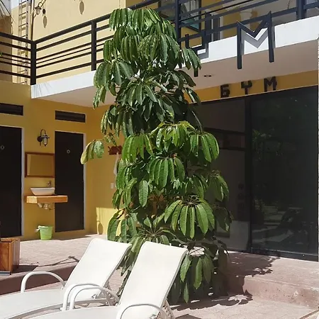 Iker Hotel