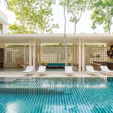 Hotel Tiki Tiki 4*