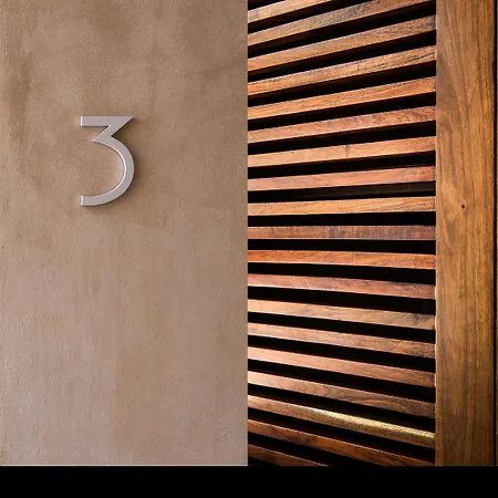 Tiki Tiki Hotel 4*