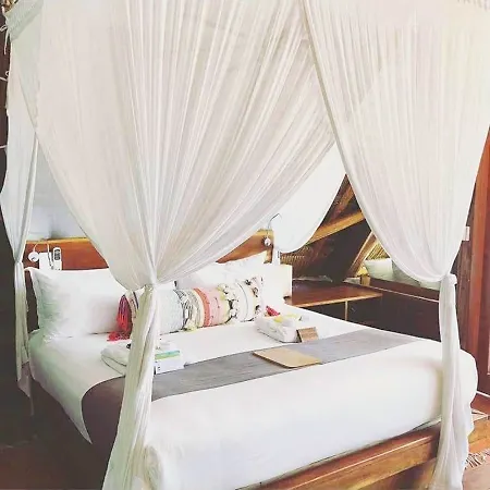 Hotel Ahau Beachfront (adults Only)