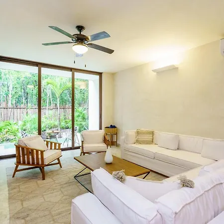 Jungle Luxury In Private Residential Area & Stunning Rooftop By Stella Apartment