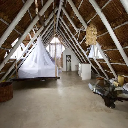 Zulum Hotel 3*