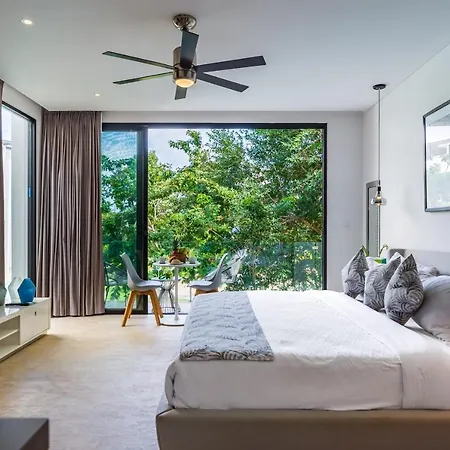 Central Park Aparthotel