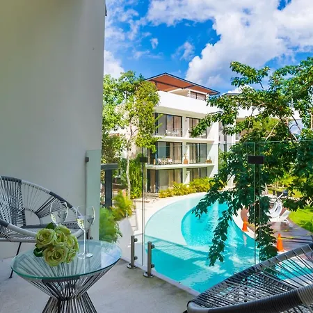 Aparthotel Central Park 3*