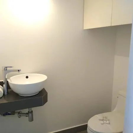 Holiday home Private Roof W Plunge Pool, Brand New 2 Bedroom Penthouse For 6 Sleeps