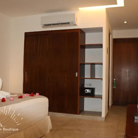 Boutique Hotel 3*