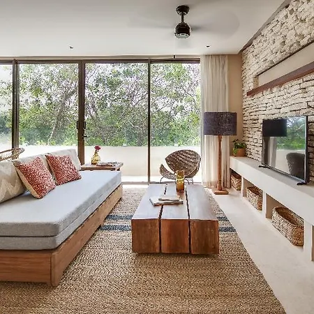 Hotel Copal