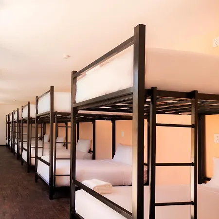 Hostal Colorbox Beds And Tulum