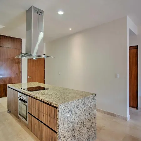 Resort-style 3 Miles To Historic Ruins Holiday home Tulum