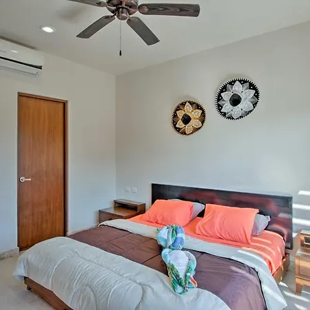 Resort-style 3 Miles To Historic Ruins Holiday home Tulum