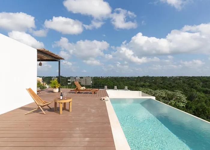 Modern 4Br Apartment In La Veleta With Rooftop Pool, Amazing Amenities & Incredible Jungle View